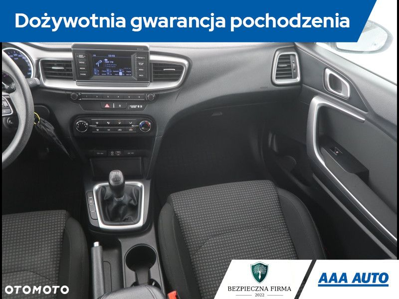 Kia Ceed - 9