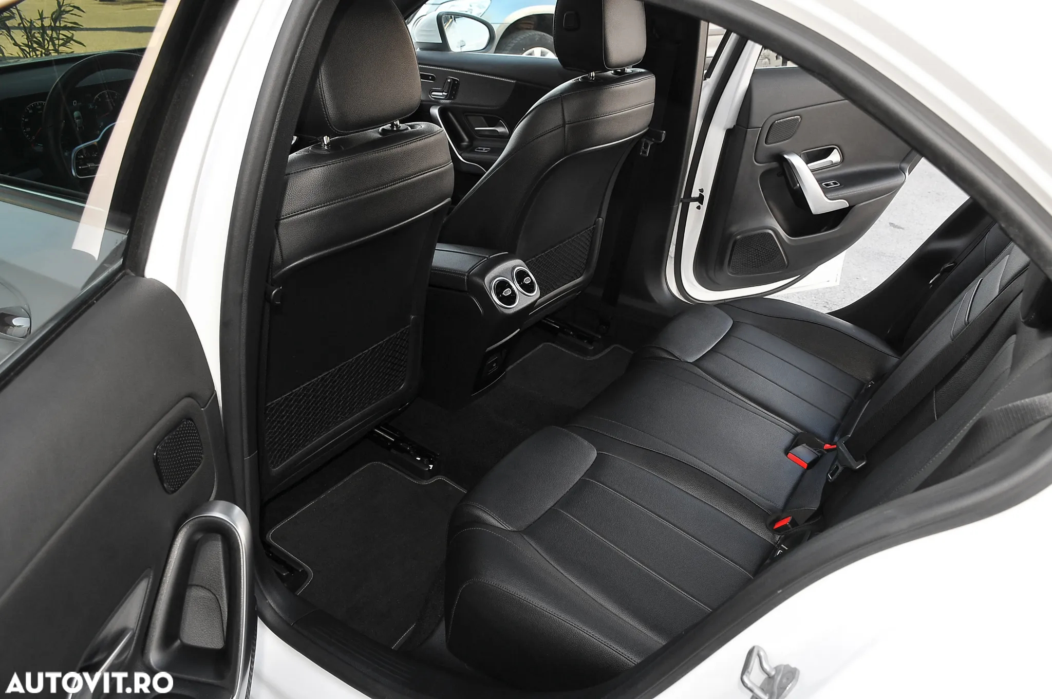 Mercedes-Benz A 180 7G-DCT Advanced Progressive - 5