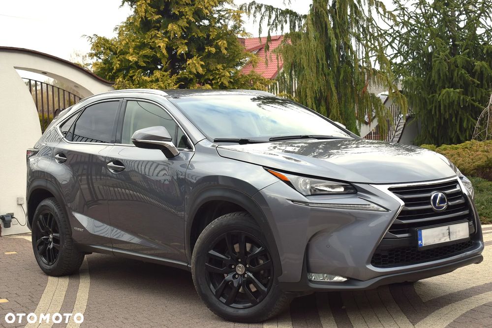 Lexus NX 300h Prestige AWD - 1