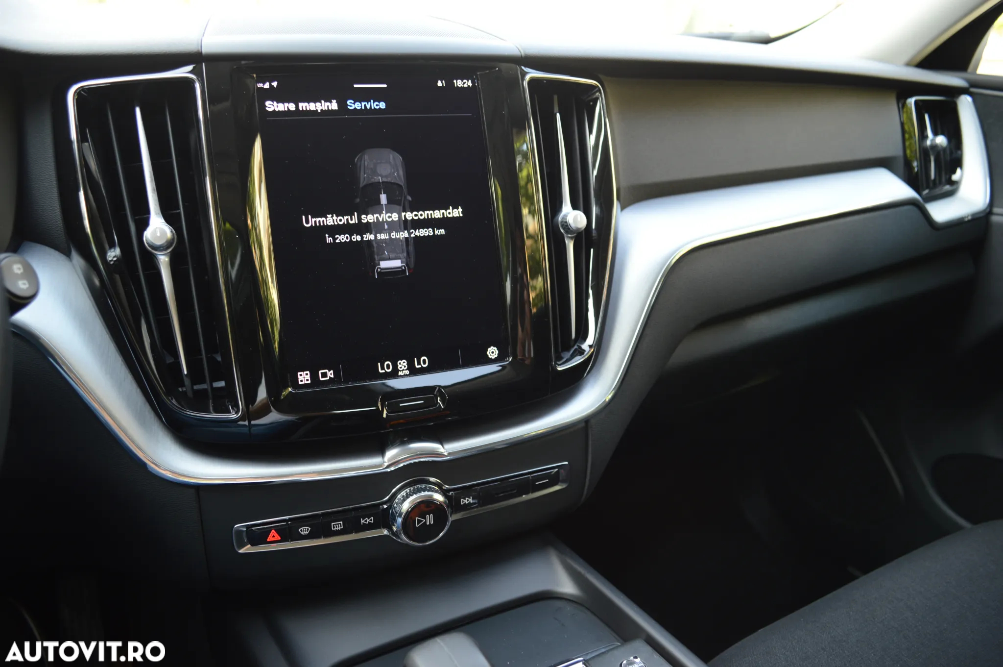 Volvo XC 60 B4 MHEV AT AWD Core - 15