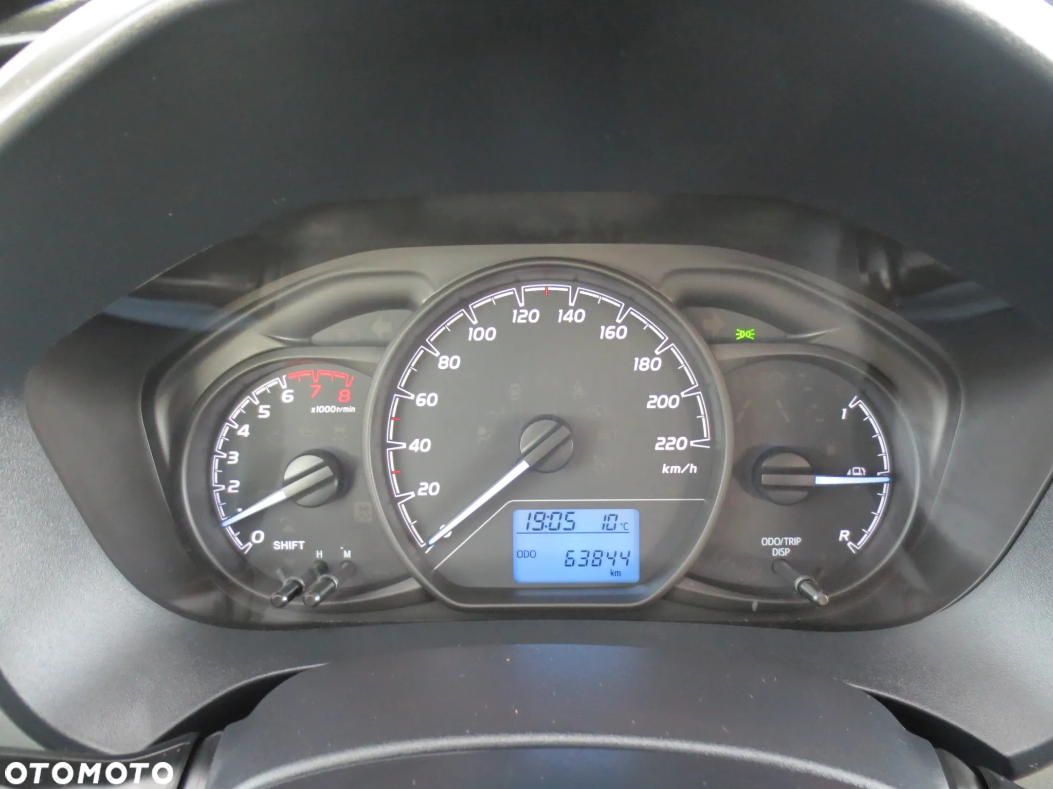 Toyota Yaris - 18
