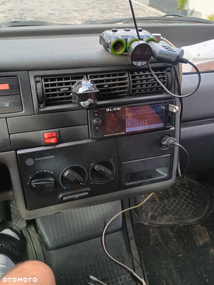 Volkswagen Transporter - 7