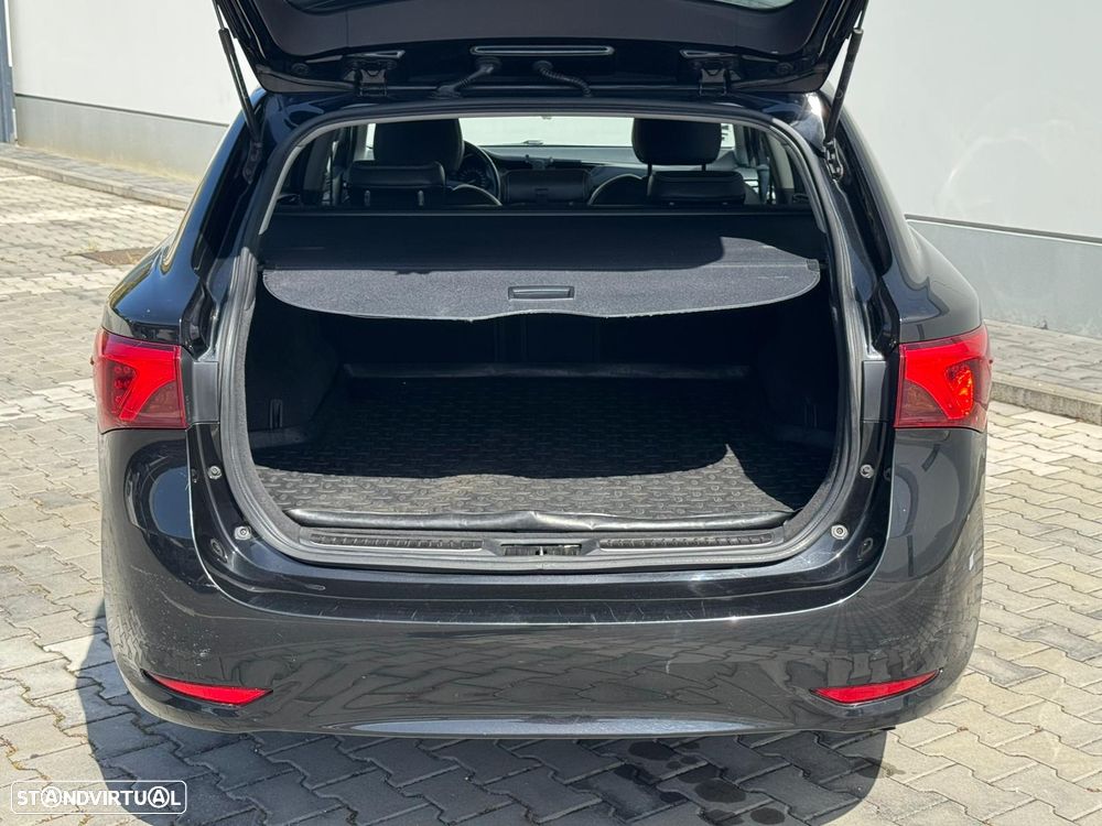 Toyota Avensis SW 2.0 D-4D Luxury+Navi - 14