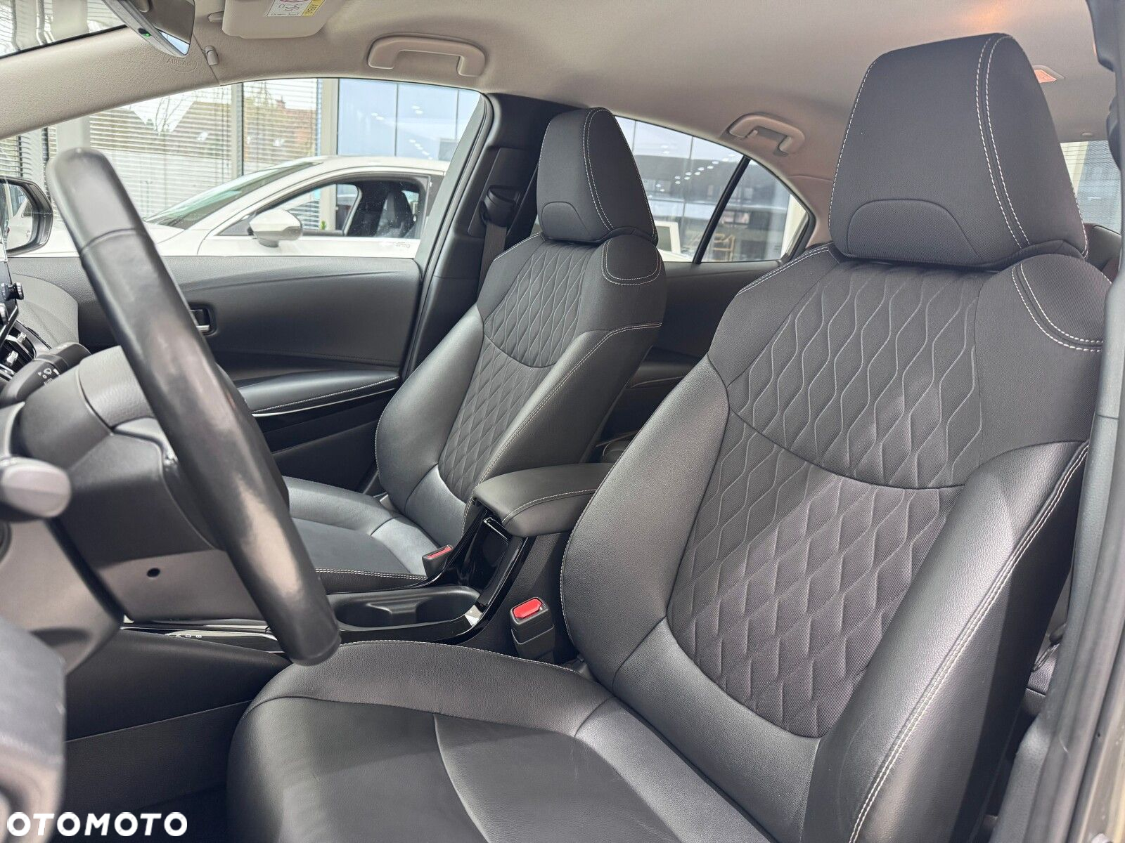Toyota Corolla - 10