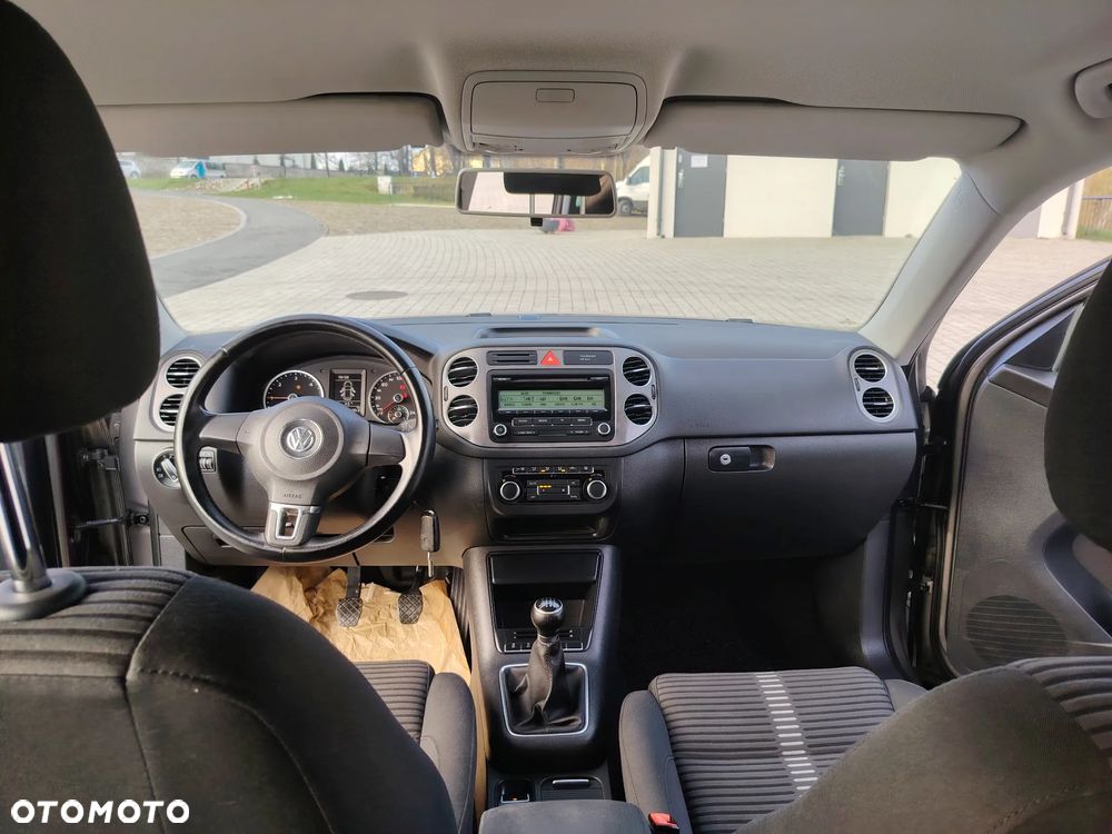 Volkswagen Tiguan 2.0 TDI DPF BlueMotion Technology Trend & Fun - 17
