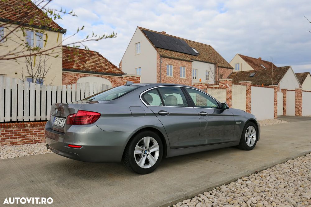 BMW Seria 5 525d Aut. - 4