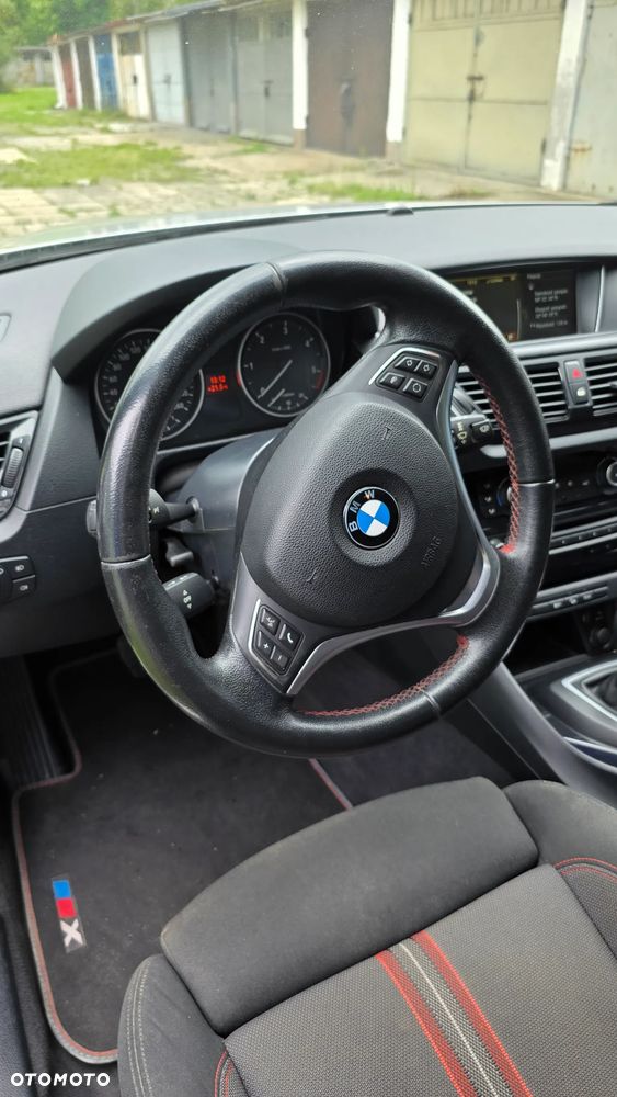 BMW X1 xDrive20d Sport Line - 12