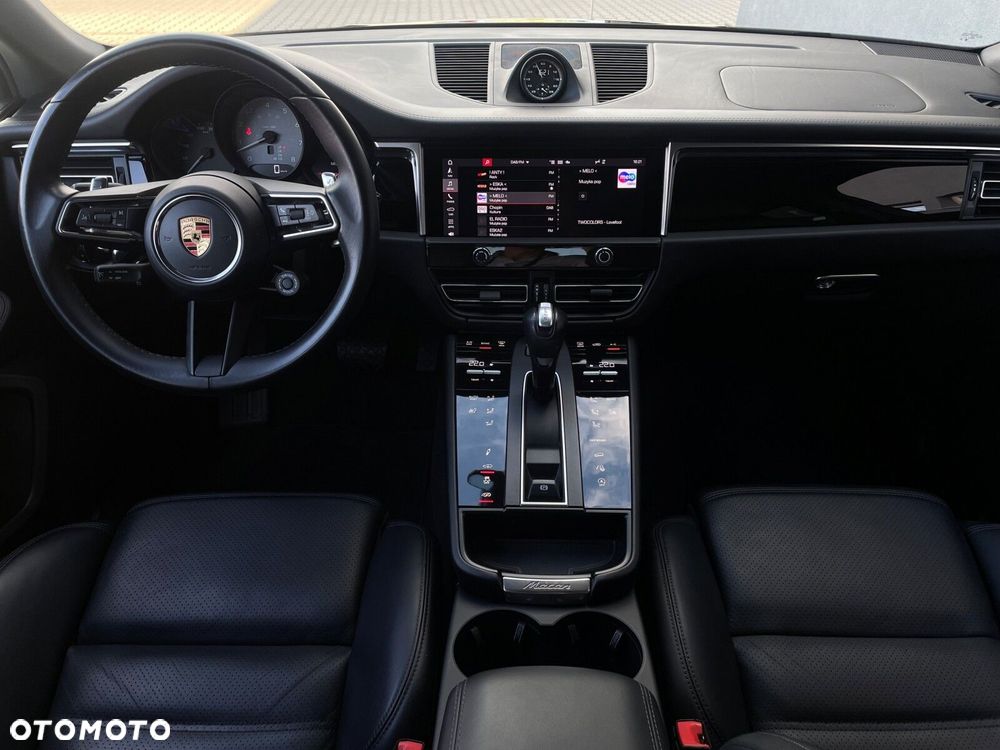 Porsche Macan - 10