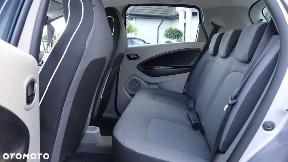 Renault Zoe - 25
