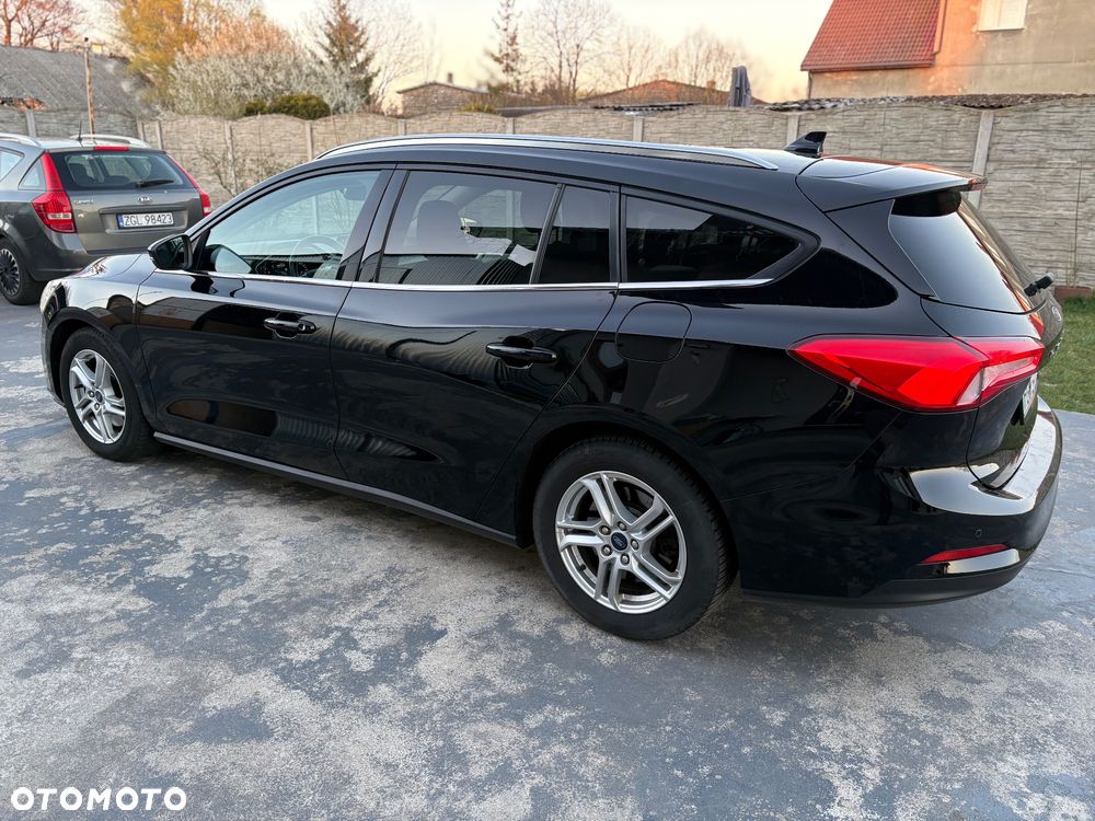 Ford Focus 1.0 EcoBoost Titanium X - 6