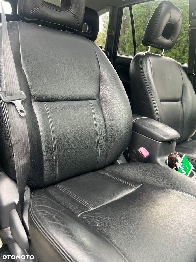 Toyota RAV4 2.0 D-4D Prestige - 14