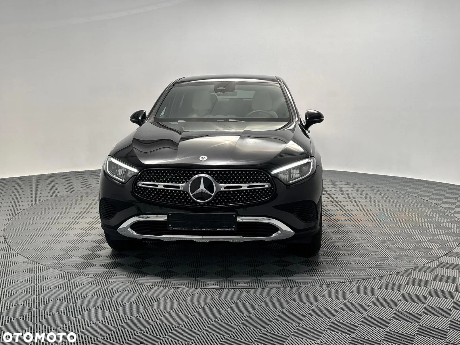 Mercedes-Benz GLC - 17