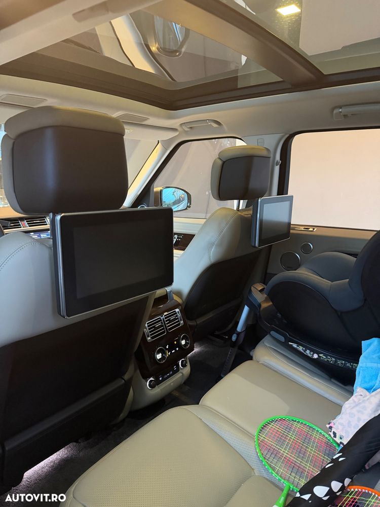 Land Rover Range Rover P400E Vogue - 2