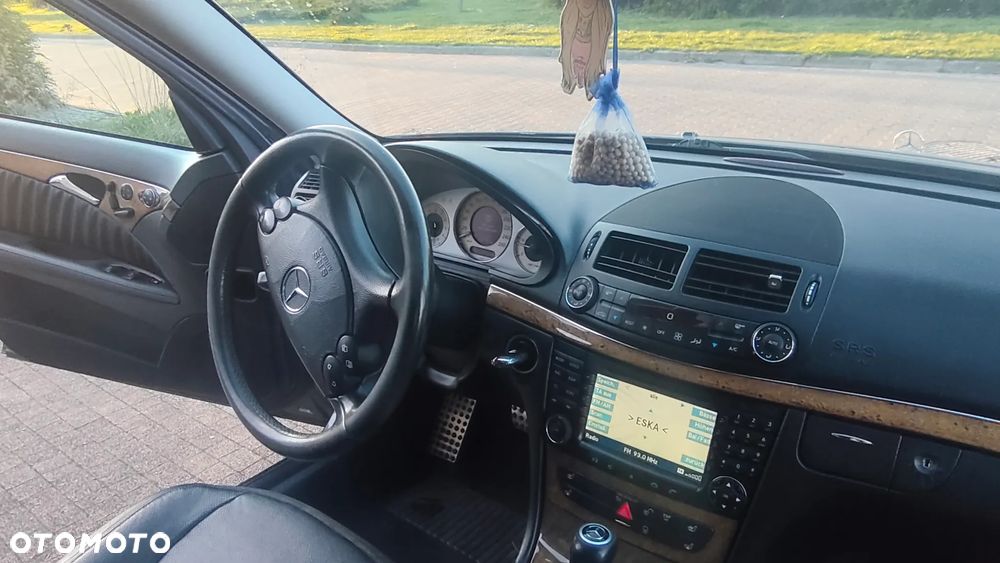 Mercedes-Benz Klasa E 320 CDI 7G-TRONIC Avantgarde BusinessEDITION - 35