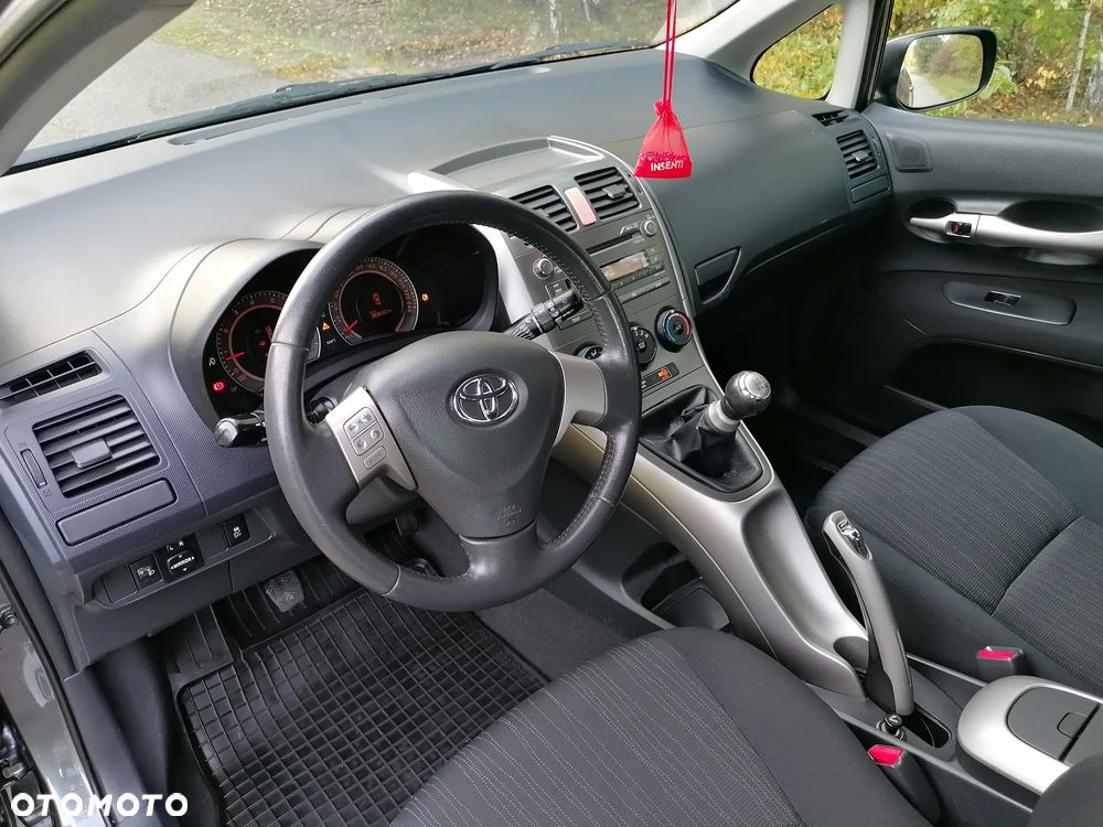 Toyota Auris - 9