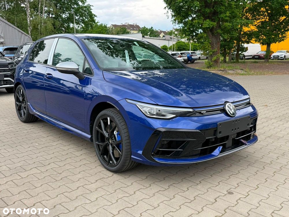 Volkswagen Golf - 2
