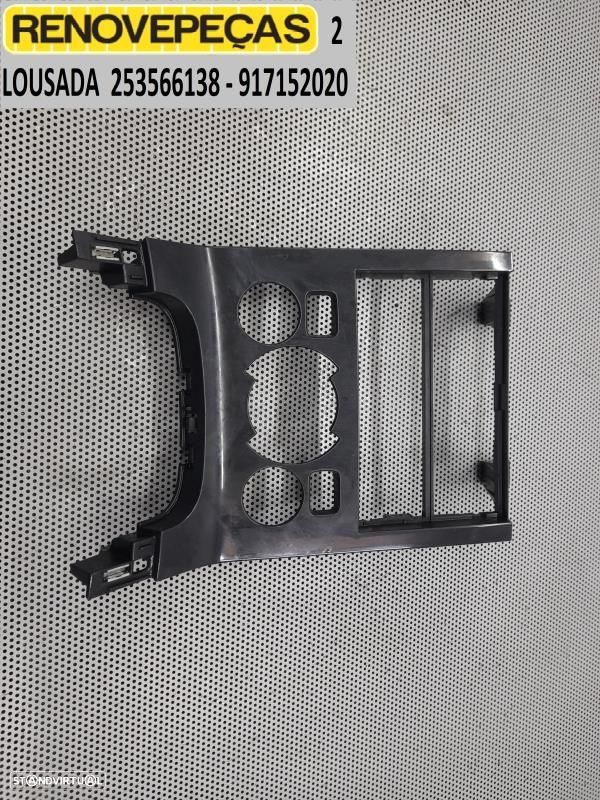 Moldura / Estrutura Consola Central / Rádio Peugeot 3008 Veículo Multi - 1