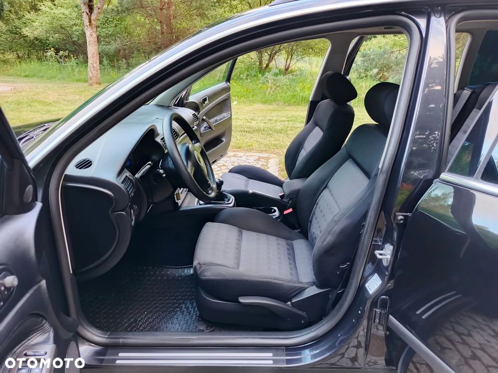 Volkswagen Passat Variant 1.9 TDI Comfortline Family - 16
