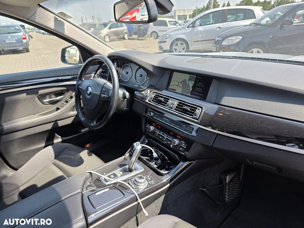 BMW Seria 5 520d Sport-Aut. - 6