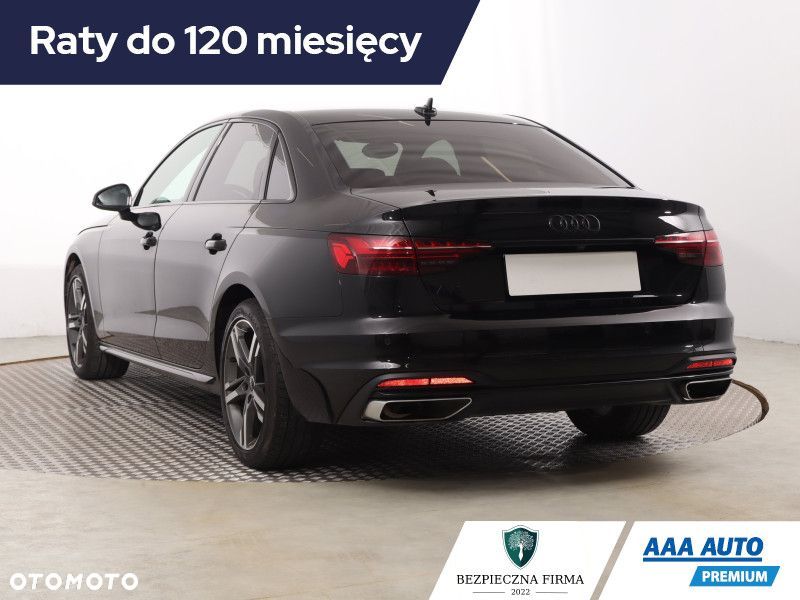 Audi A4 Limousine - 5