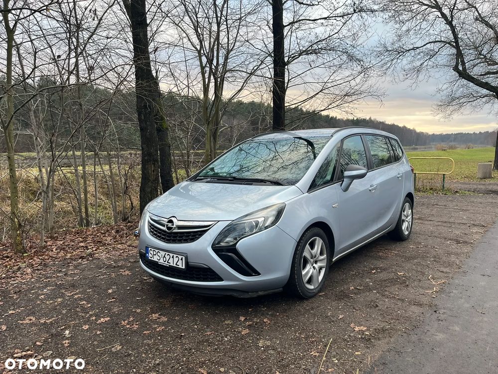 Opel Zafira - 1