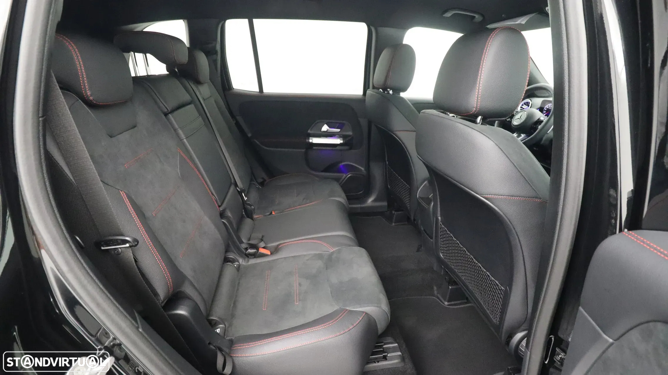 Mercedes-Benz GLB 180 d AMG Line - 25