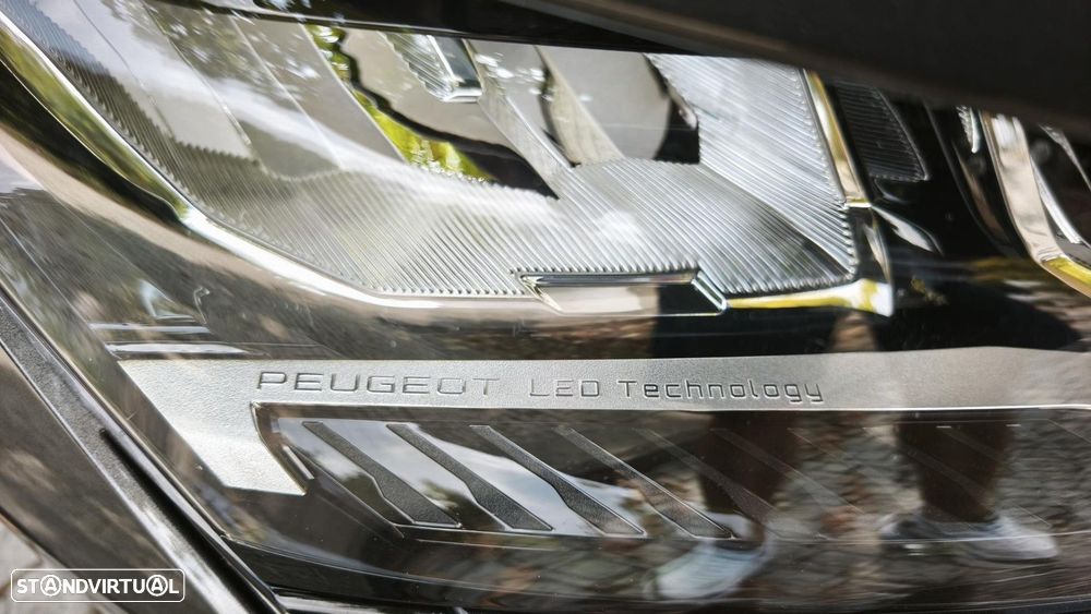 Peugeot 308 1.6 Hybrid Allure Pack e-EAT8 - 41