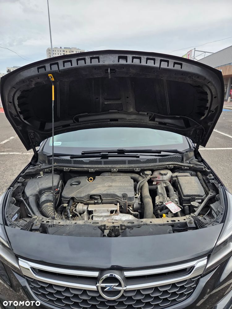 Opel Astra 1.4 T Enjoy - 10