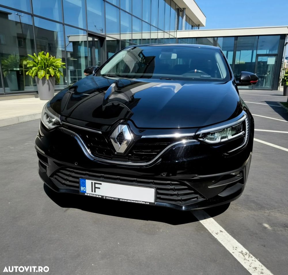 Renault Megane TCE 140 Techno - 3