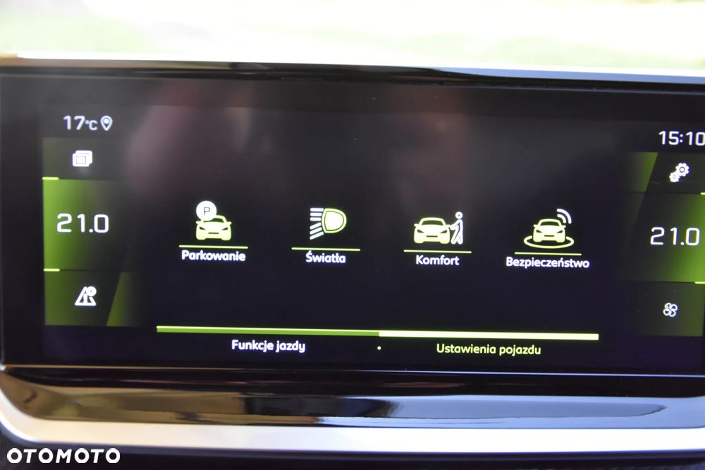 Peugeot 2008 PureTech 130 EAT8 GT - 30