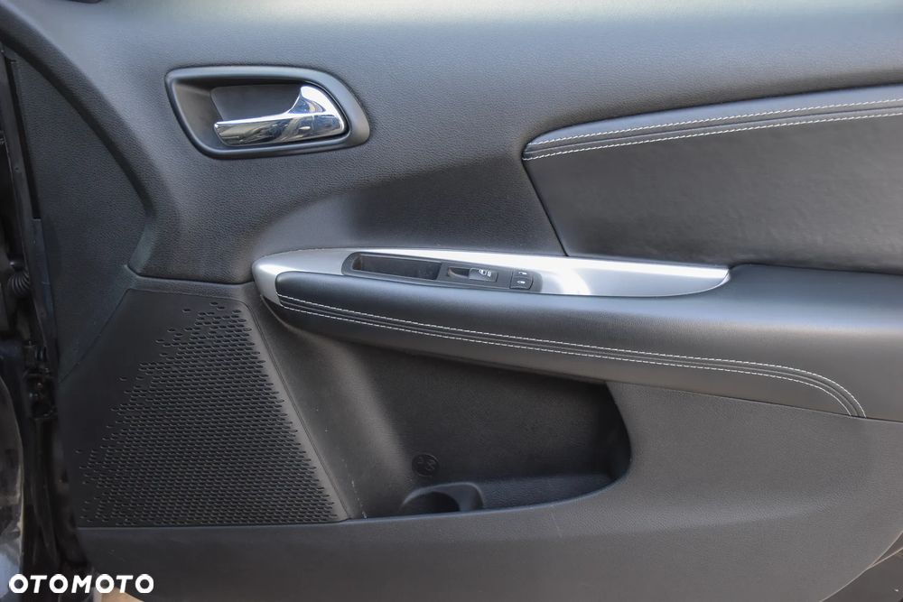 Fiat Freemont 2.0 Multijet Black Code AWD - 23