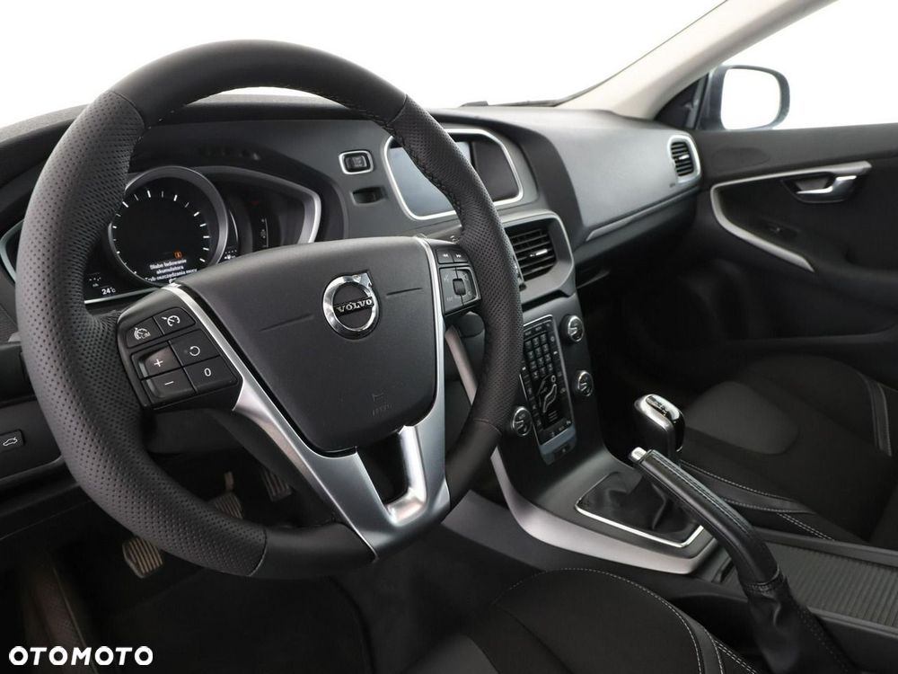 Volvo V40 T2 Momentum - 15