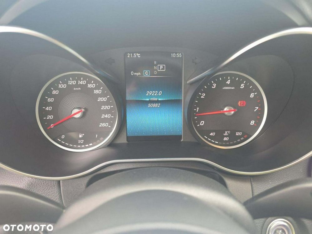 Mercedes-Benz Klasa C 300 4Matic 9G-TRONIC AMG Line - 6
