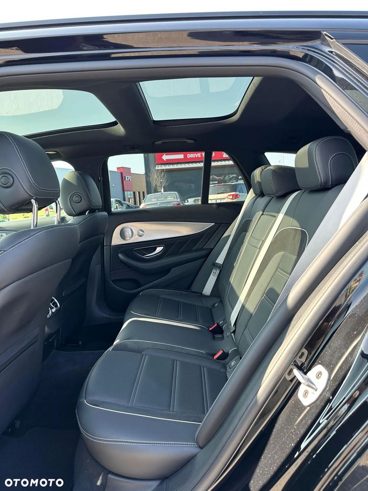 Mercedes-Benz Klasa E AMG 63 S 4Matic+ AMG Speedshift MCT-9G - 23