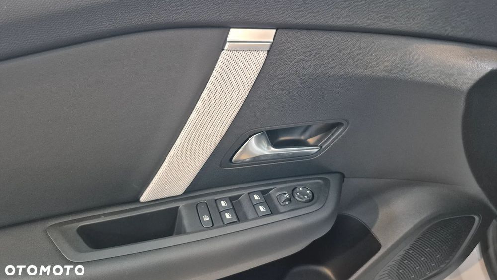Citroën C4X 1.2 mHEV Max eDCT6 - 11