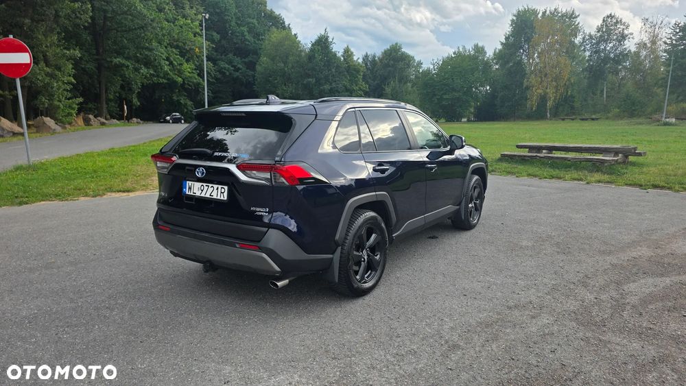 Toyota RAV4 - 6