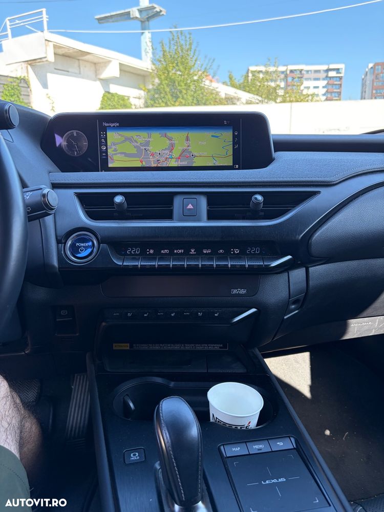 Lexus UX 300e Luxury - 19