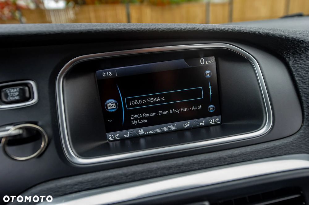 Volvo V40 T3 R-Design Summum - 31