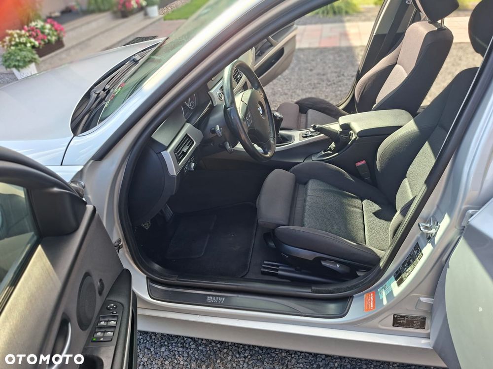 BMW Seria 3 320d - 7