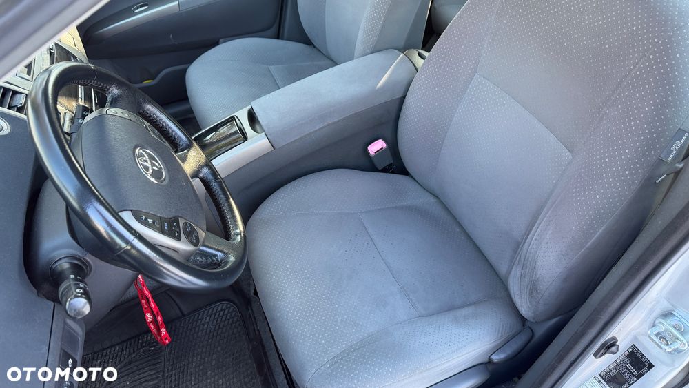 Toyota Prius 1.5 VVT-i Sol - 28