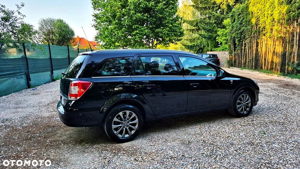 Opel Astra 1.6 NAVI - 14
