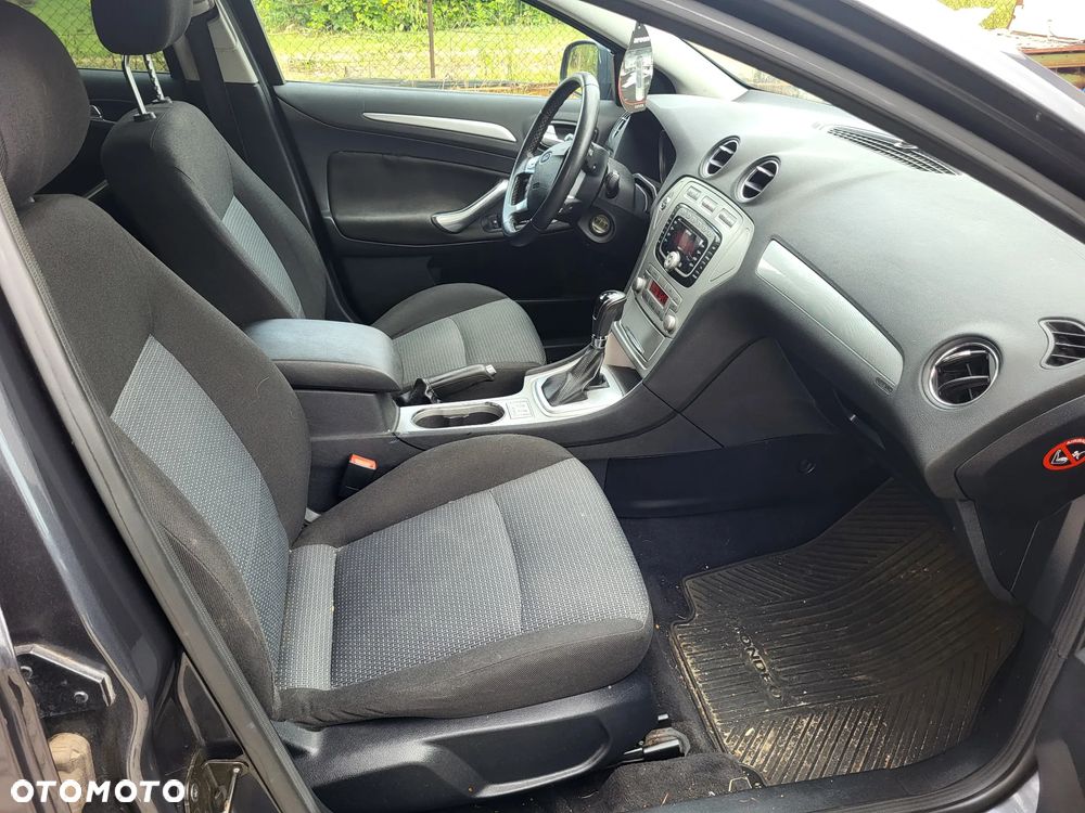 Ford Mondeo 2.3 Trend - 14