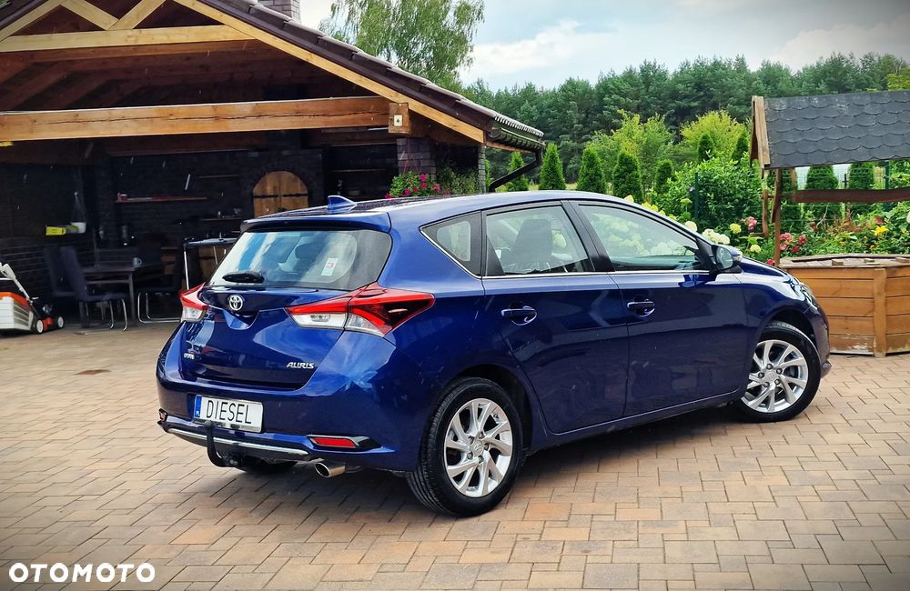 Toyota Auris 1.6 D-4D Prestige - 15