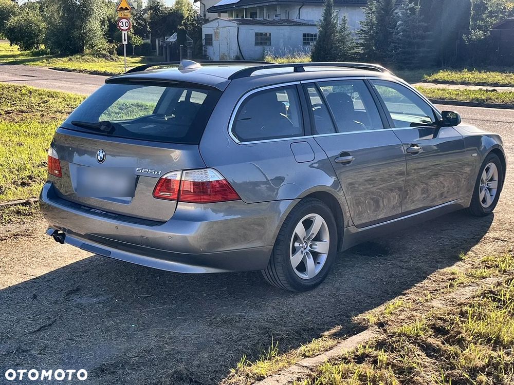 BMW Seria 5 525d - 4