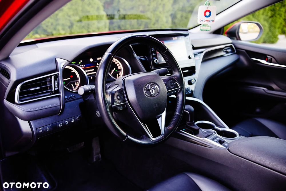 Toyota Camry 2.5 Hybrid Executive CVT - 18