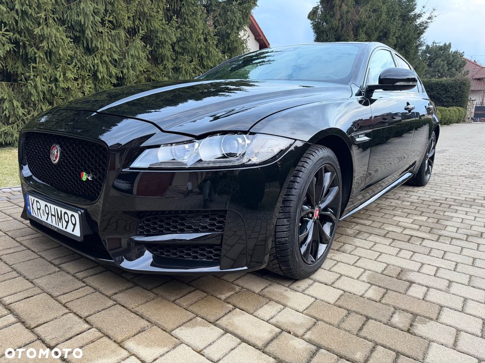 Jaguar XF 2.0 i4D AWD R-Sport - 6