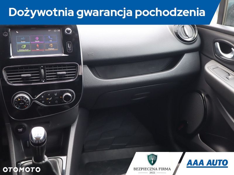 Renault Clio - 10