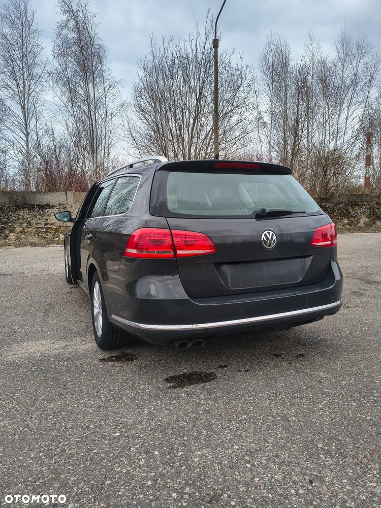 Volkswagen Passat 2.0 TDI Comfortline - 5