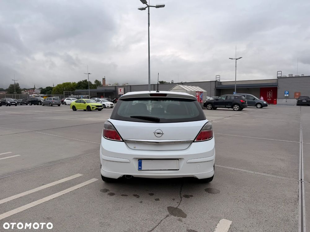 Opel Astra 1.6 Turbo White Edition - 7