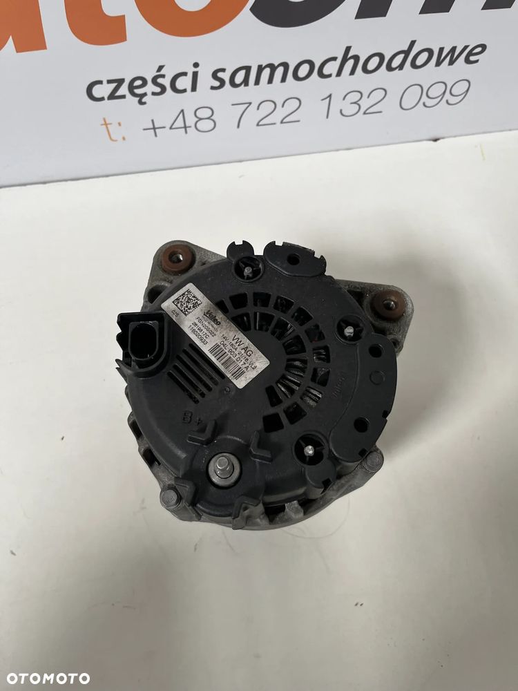 Alternator Audi A4 A5 A6 Q5 2,0 TDI 04L903017A - 1